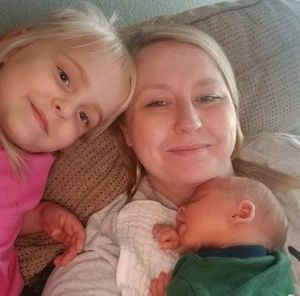 Meet your Posher, Hollie